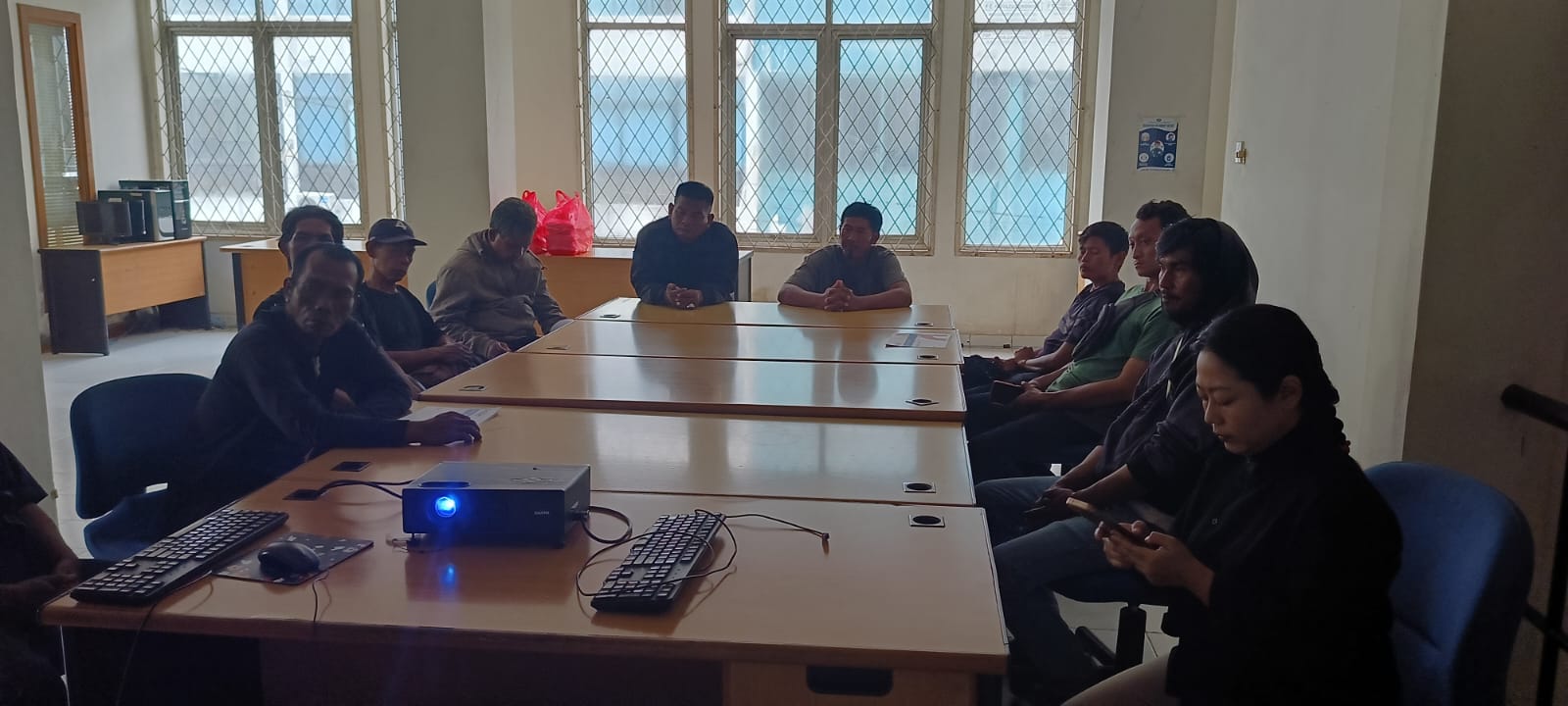 Kegiatan Literasi dan Edukasi Keuangan di BPR Sarana Utama Multidana KC Cimone